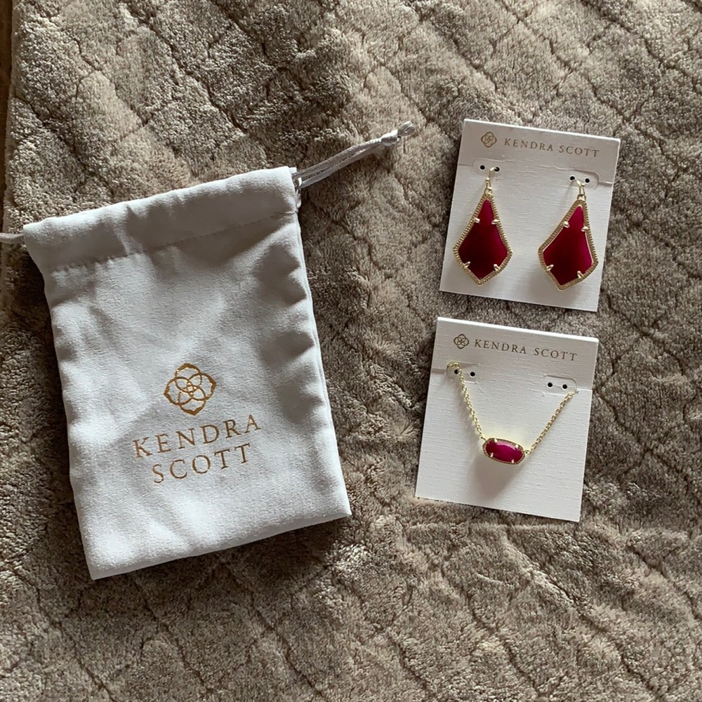 Kendra Scott Set